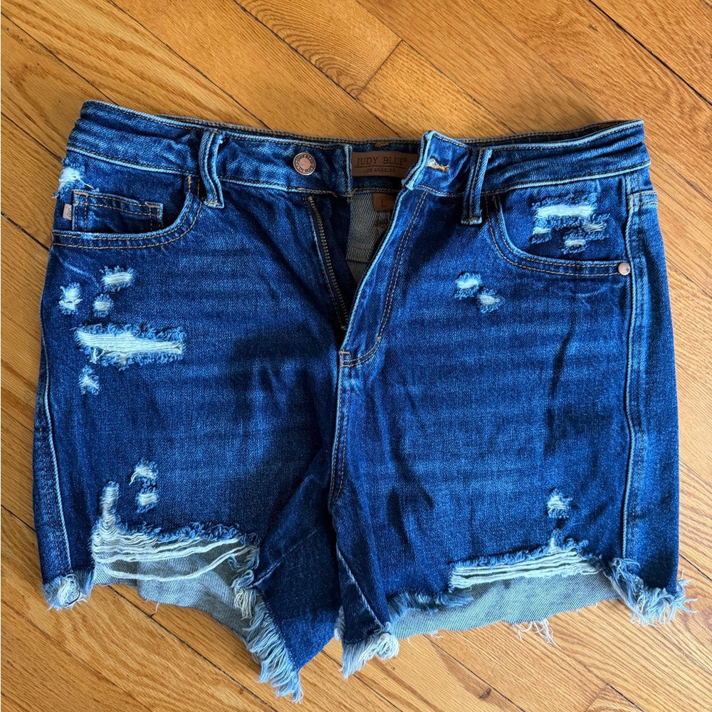 NWOT - Judy Blue Womens High Waist Rigid Magic Fray Hem Shorts 150257